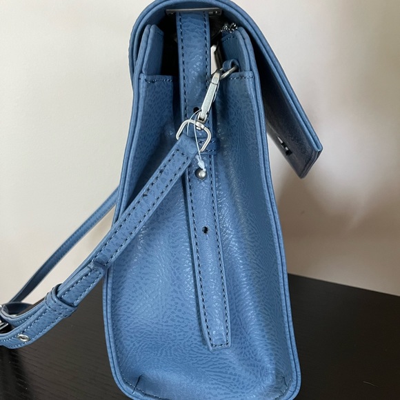 Large Blue Handbag with Detachable Long Strap - Picture 2 of 5